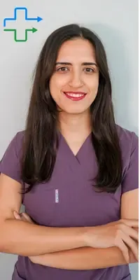 Dra. Seyda, dentista especializada em estética dental, tratamentos restauradores e reabilitação oral, com foco em funcionalidade, saúde bucal e sorrisos naturais.